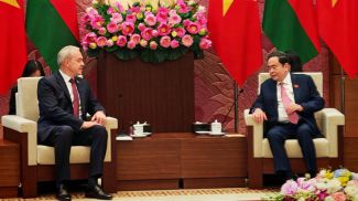 Igor Sergejenko und Lương Cường. Foto: Repräsentantenkammer der Nationalversammlung von Belarus