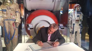 Wladimir Borowikow. Foto: Botschaft der Republik Belarus in der Sozialistischen Republik Vietnam