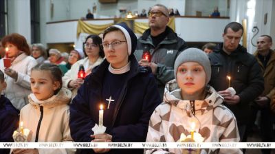 Katholiken feiern Osterfest 