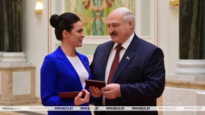 Präsident zeichnet Marina Wassilewskaja mit dem Titel "Held von Belarus" aus 