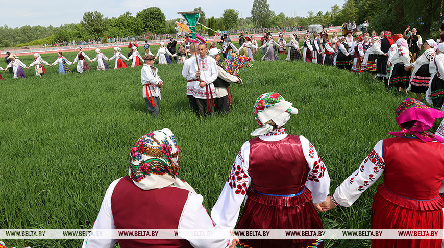 Einzigartige Traditionen: Frühlingsreigen, Gebiet Gomel 