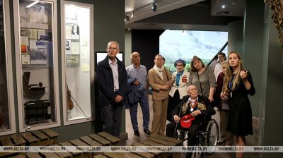 Polnische Veteranen besuchen Museum der Geschichte des Großen Vaterländischen Krieges