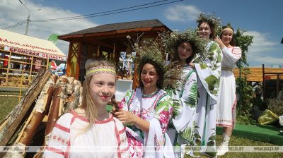 Festival "Alexandrija versammelt Freunde" findet am Ufer des Dnjepr statt 