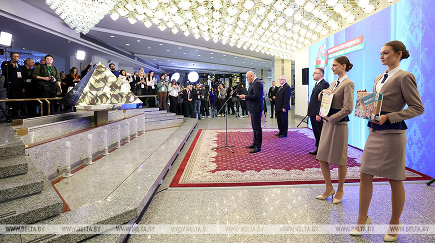 ZWK-Informationszentrum im Palast der Republik in Minsk eröffnet
  
 