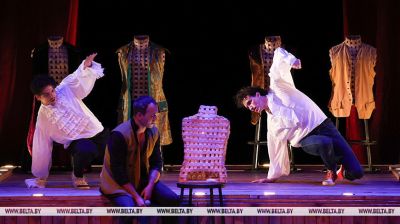 Gastspiele des Brjansker Dramatheaters in Minsk  