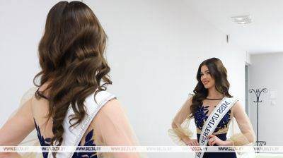 Belarussin Aljona Kutscheruk bereitet sich auf Miss Universe 2025 vor  