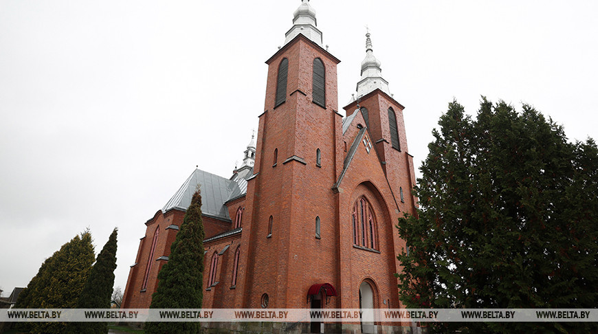 Katholische Kirche des Heiligen Johannes des Täufers in Mstibowo (Gebiet Grodno) 