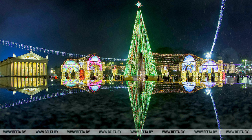 Weihnachtsbaum in Minsk 
