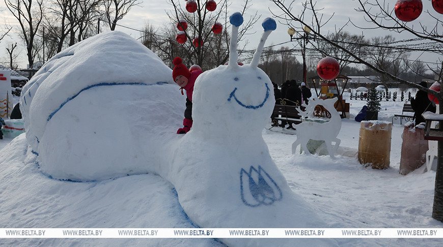 Wettbewerb von Schnee- und Eisfiguren in Mogiljow  