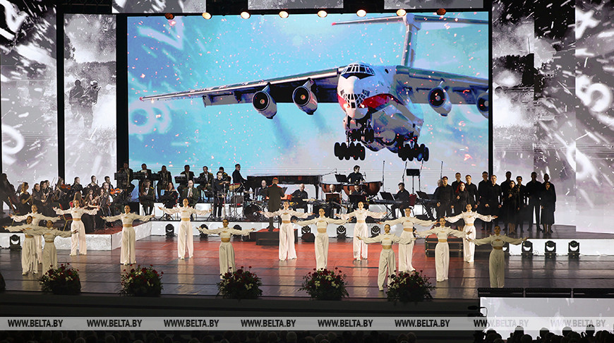 Feierlichkeiten zum Tag des Verteidigers in Minsk 