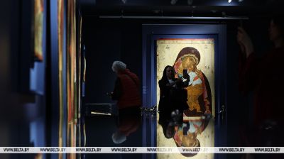 Museums-Reservat Nowgorod präsentiert in Minsk die Ausstellung "500 Jahre Marienverehrung: Umgekehrte Perspektive" 