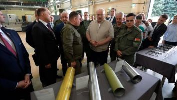 Lukaschenko besuchte das Werk Legmasch in Orscha
