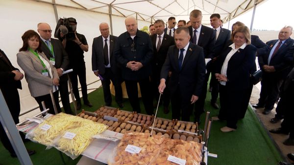 Arbeitsbesuch von Lukaschenko in der Region Mogiljow