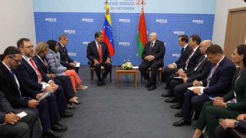 Am Rande des BRICS-Gipfels: Lukaschenko trifft Maduro