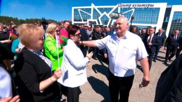 Lukaschenko über die Wiederherstellung der betroffenen Regionen: Wir haben unser Land gerettet