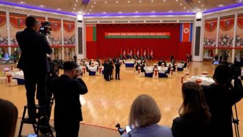 Lukaschenko nahm am offiziellen Empfang in Pjöngjang teil