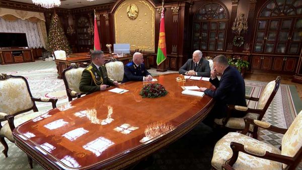 Lukaschenko: Staatsanwaltschaft muss nicht nur im Kampf gegen Korruption ein echter Stab sein