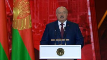 Lukaschenko: Wahrheit und Kriegserinnerung sind für Belarussen stärker als die Zeit