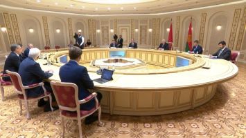 Lukaschenko lädt Amur zur Umsetzung großer Infrastrukturprojekte ein