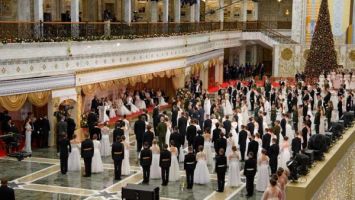 Lukaschenko an die Jugend beim Neujahrsball: Vor euch stehen viele konkrete Aufgaben