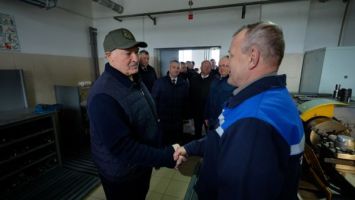 Lukaschenko besuchte das Sowchose-Kombinat „Sarja“