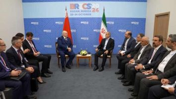 
Lukaschenko trifft Staatschef des Iran am Rande des BRICS-Gipfels


