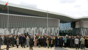 Lukaschenko eröffnet das Internationale Ausstellungszentrum im &quot;North Waterfront&quot; 