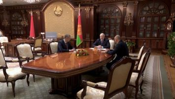 Lukaschenko fordert stärkere Präsenz von Belarus auf dem russischen Markt 