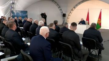 „Bodenerhaltung und Schaffung von Produktionsstätten – Lukaschenko über die Aufgaben zur Entwicklung der Region Prypjat-Polesie“