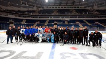 „Pragmatisch spielen“: Lukaschenko gibt Ratschläge an das Team Dinamo Minsk 