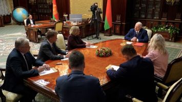 Lukaschenko: Die USA setzen es sich nicht zum Ziel, Belarus von Russland loszureißen