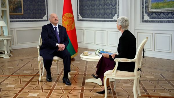 Lukaschenko hat ein Interview für den Sender Al Arabiya gegeben