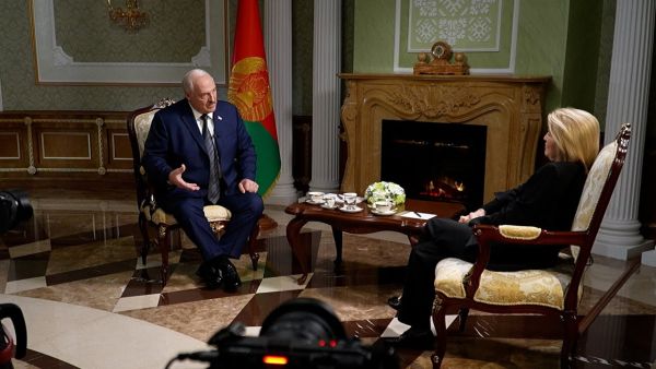 Lukaschenko im Interview mit US-Fernsehsender: Putin WILL Frieden! // Und Selenskyj? // Worin hat Trump recht?