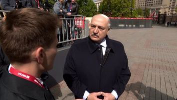 Lukaschenko: Siegesparade in Moskau war die beste und die stärkste Parade