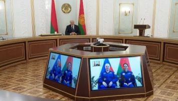 Livekonferenz mit Baikonur. Alexander Lukaschenko spricht mit Oleg Nowizki und Marina Wassilewskaja